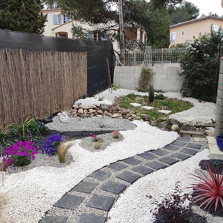 Le Jardin Des Rocailles - Villa 4 Chambres Climatisee Avec Piscine A Deux Pas D'Avignon Villeneuve-lès-Avignon Dış mekan fotoğraf