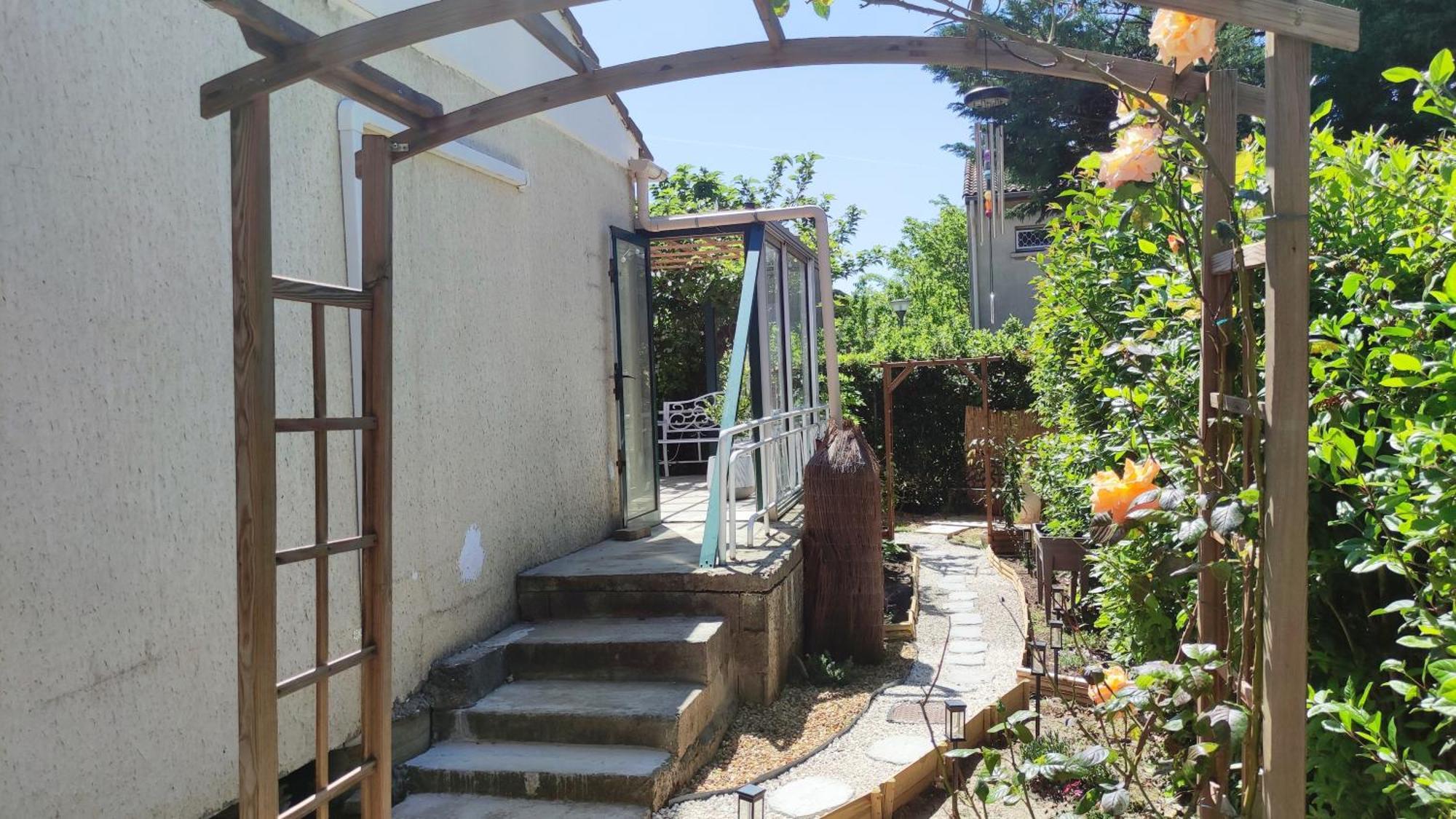 Le Jardin Des Rocailles - Villa 4 Chambres Climatisee Avec Piscine A Deux Pas D'Avignon Villeneuve-lès-Avignon Dış mekan fotoğraf